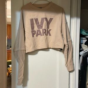 Ivy Park cropped sweatshirt size L
